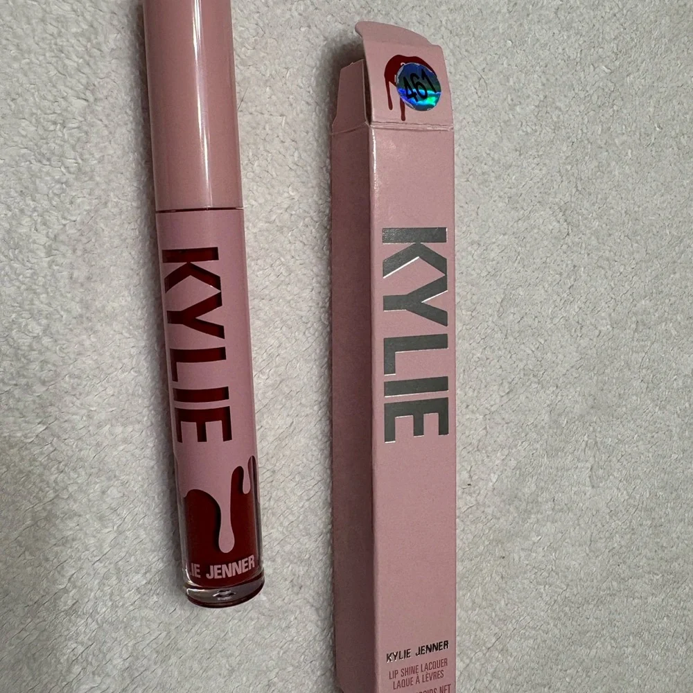 Kylie Lip Shine Lacquer in A Whole Lewk Pink NEW in Box Lipstick Lip gloss